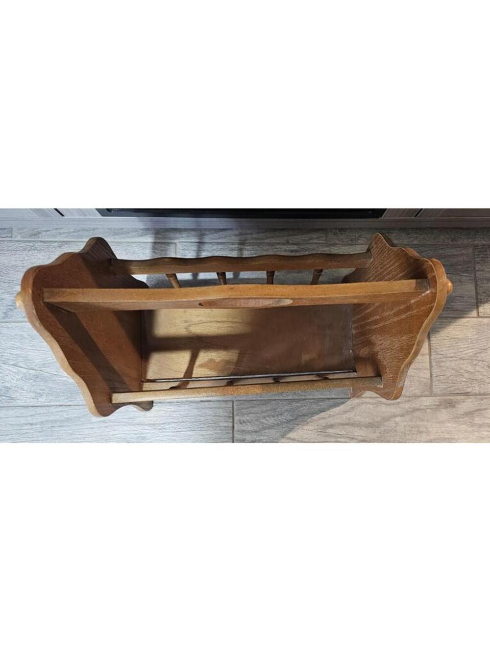 Vintage Solid Wood Oak Mid Century Magazine Book Rack Length 16 in Height 15 in - Picture 3 of 16